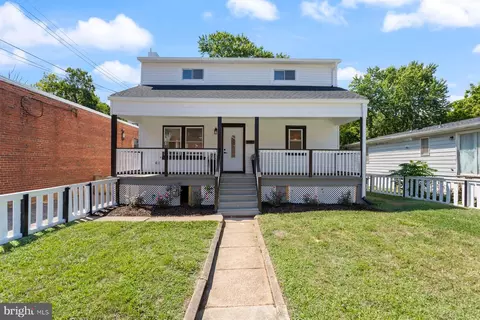 3802 37th Pl, Brentwood, MD 20722