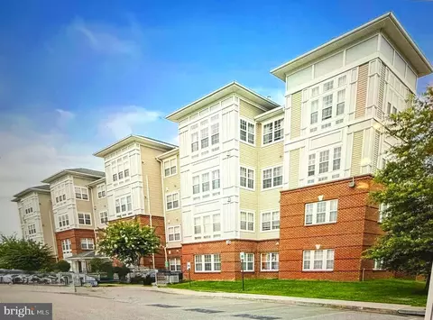 12916 Fox Bow Dr #304, Marlboro, MD 20774