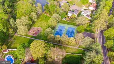 View/Area - 15303 Pine Tree Way, Bowie, MD 20721 photo 4 of 5