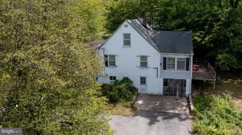 12111 Daisy Ln, Glenn Dale, MD 20769