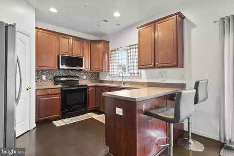 Kitchen - 7114 Beissel Ct, Brandywine, MD 20613 photo 2 of 4