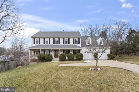 5904 Chivalry Ct, Glenn Dale, MD 20769