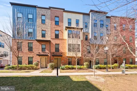 3207 Tribune Ct, Hyattsville, MD 20782