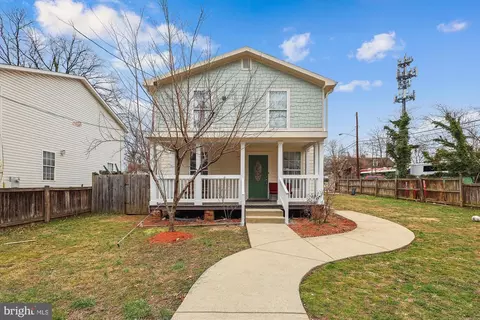 501 67th Pl, Capitol Heights, MD 20743