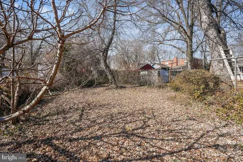 Exterior - 8422 12th Ave, Silver Spring, MD 20903 photo 4 of 10