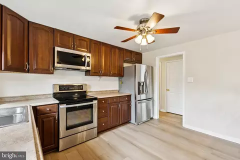 16501 Rolling Tree Rd, Accokeek, MD 20607 photo 5