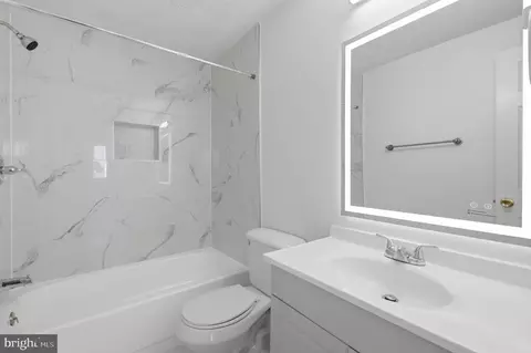 Bath - 6410 Killarney St, Clinton, MD 20735 photo 1 of 4