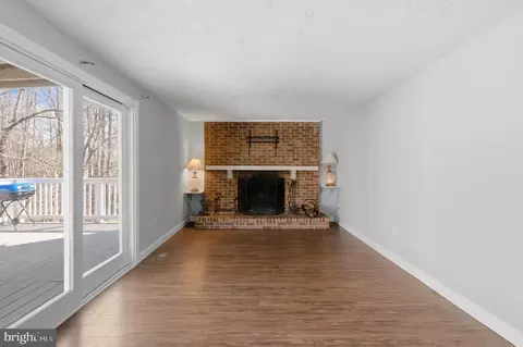 Living - 6410 Killarney St, Clinton, MD 20735 photo 1 of 7