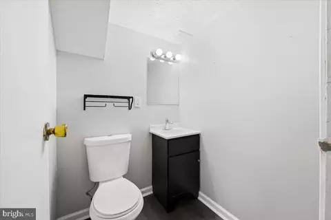 Bath - 8624 Irvin Ave, Lanham, MD 20706 photo 3 of 3