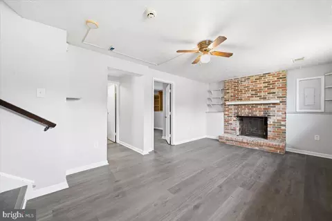 Living - 8624 Irvin Ave, Lanham, MD 20706 photo 5 of 7