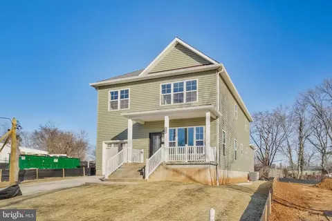 Exterior - 9208 4th St, Lanham, MD 20706 photo 3 of 5