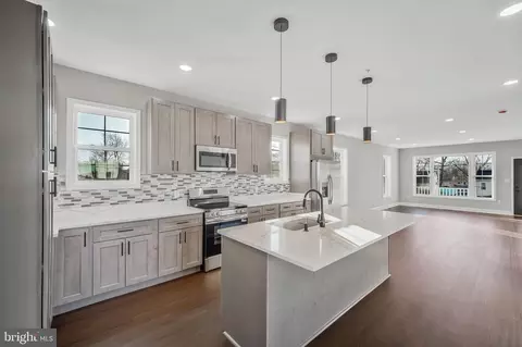 Kitchen - 9208 4th St, Lanham, MD 20706 photo 3 of 4