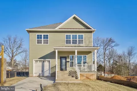 Exterior - 9208 4th St, Lanham, MD 20706 photo 2 of 5
