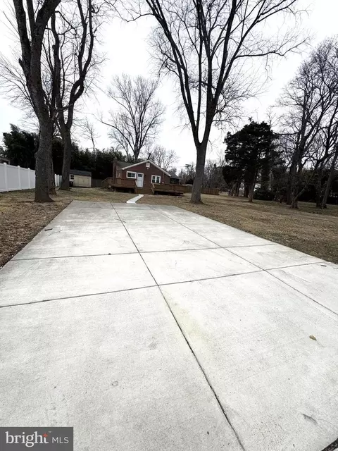 4913 Manheim Ave, Beltsville, MD 20705
