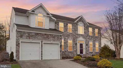 6702 Purple Lilac Ln, Clinton, MD 20735