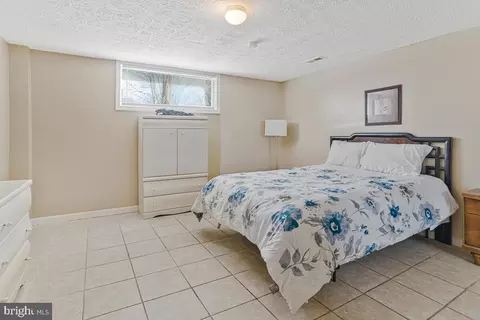 Bedroom - 9012 Phyllis Dr, Clinton, MD 20735 photo 7 of 7
