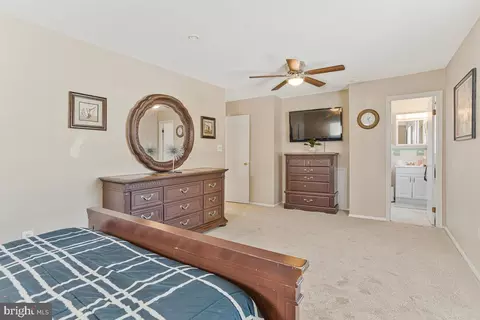 Bedroom - 9012 Phyllis Dr, Clinton, MD 20735 photo 3 of 7
