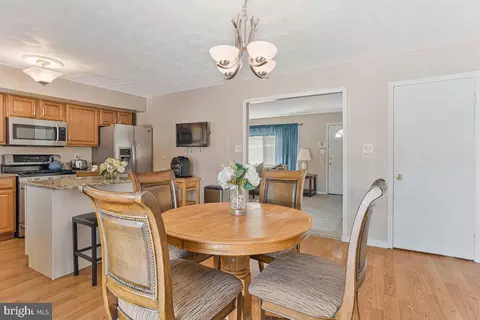 Dining - 9012 Phyllis Dr, Clinton, MD 20735 photo 2 of 2