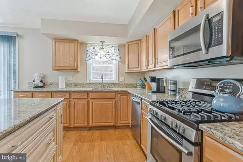 Kitchen - 9012 Phyllis Dr, Clinton, MD 20735 photo 3 of 3