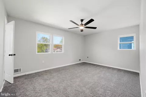 7109 Lois Ln, Lanham, MD 20706 photo 16