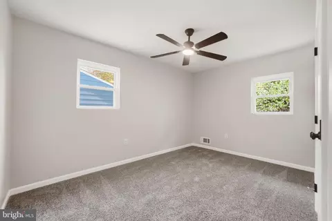 7109 Lois Ln, Lanham, MD 20706 photo 21