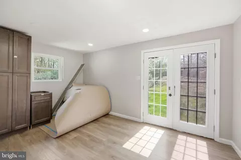 7109 Lois Ln, Lanham, MD 20706 photo 15