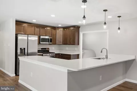 7109 Lois Ln, Lanham, MD 20706 photo 11