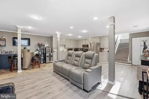 8668 Devon Hills Dr #8668, Fort Washington, MD 20744