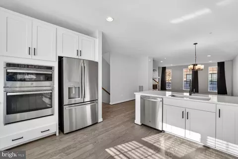 620 Leigh Way, Oxon Hill, MD 20745