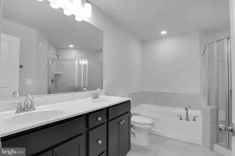 Entry Way - 9712 Vang Dr, Lanham, MD 20706 photo 11 of 19