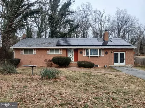 5114 Woodland Blvd, Oxon Hill, MD 20745