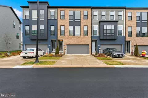 614 Glenn Lake Dr, Bowie, MD 20716