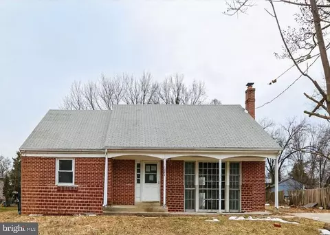 7504 Grange Hall Dr, Fort Washington, MD 20744