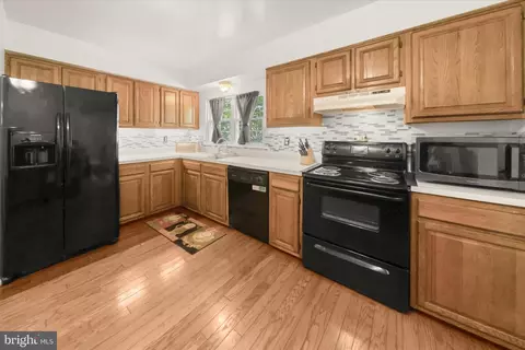 Kitchen - 15702 Appleton Ct, Bowie, MD 20716 photo 1 of 2