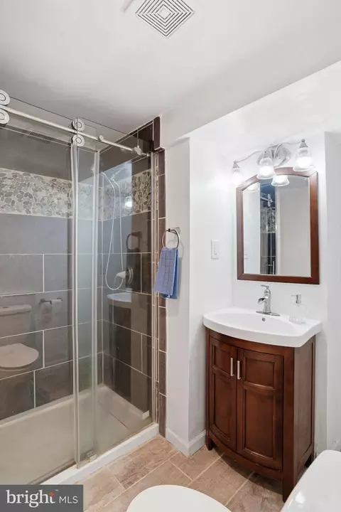 Bath - 7002 Scotch Dr, Laurel, MD 20707 photo 3 of 3