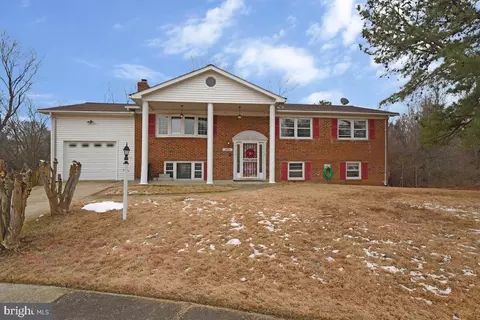 9804 Pamir Ct, Fort Washington, MD 20744