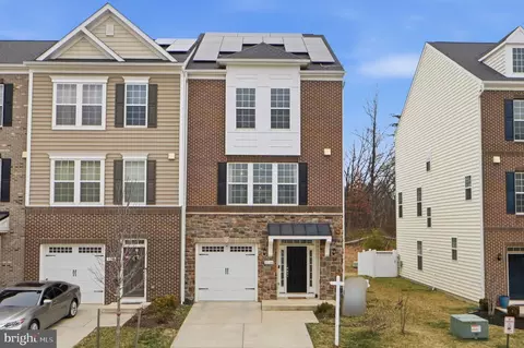 9008 Spruce Tree Ln, Marlboro, MD 20772