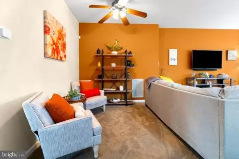 10913 Daniel Sim Ct, Marlboro, MD 20772 photo 6