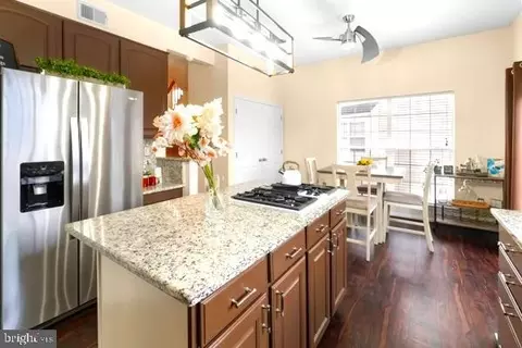 10913 Daniel Sim Ct, Marlboro, MD 20772 photo 8