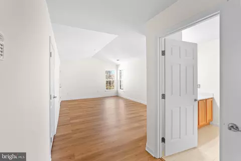 Entry Way - 9602 Stuart Ln, Clinton, MD 20735 photo 6 of 6