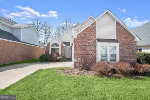 14210 Greenview Dr, Laurel, MD 20708