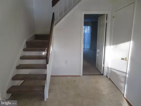 6907 Forbes Blvd, Lanham, MD 20706 photo 2