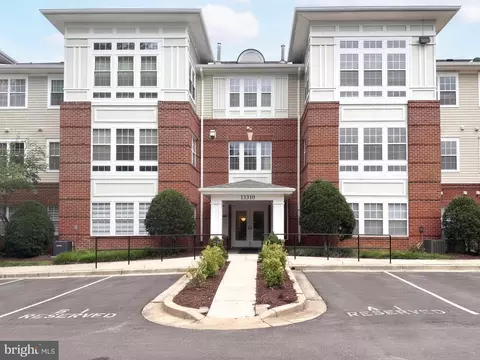 13310 New Acadia Ln #206, Marlboro, MD 20774