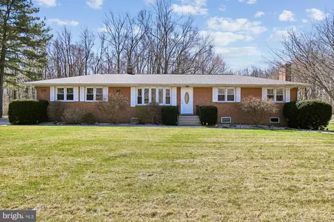16601 Candy Hill Rd, Marlboro, MD 20772