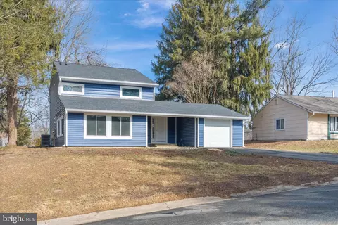 15900 Perkins Ln, Bowie, MD 20716