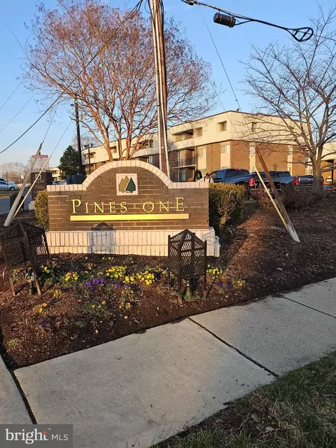 10200 Prince Pl #206, Marlboro, MD 20774