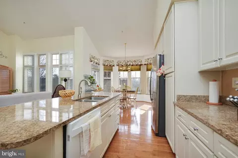 Kitchen - 7407 Shadow Park Ct, Laurel, MD 20707 photo 7 of 7
