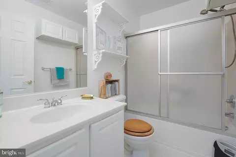 Bath - 7407 Shadow Park Ct, Laurel, MD 20707 photo 6 of 6