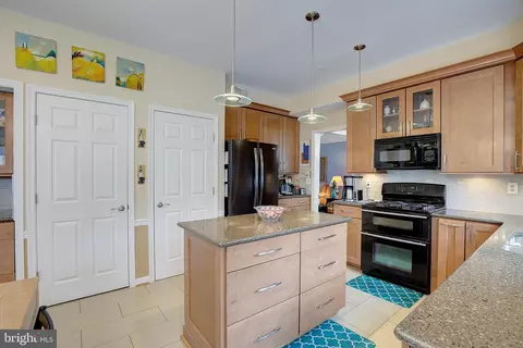 Kitchen - 2912 Native Dancer Ct, Bowie, MD 20721 photo 3 of 6
