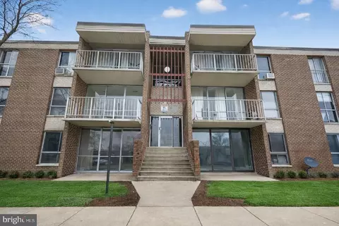 7957 Riggs Rd #11, Hyattsville, MD 20783